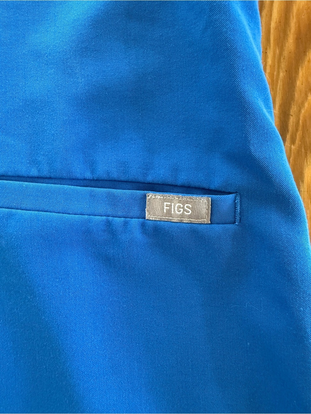 FIGS Casma Three-Pocket Scrub Top Royal Blue Women’s Small FW1100 - Picture 2 of 8